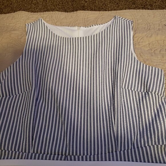 Madison Leigh Blue Seersucker dress with Lace trim - Picture 9 of 13